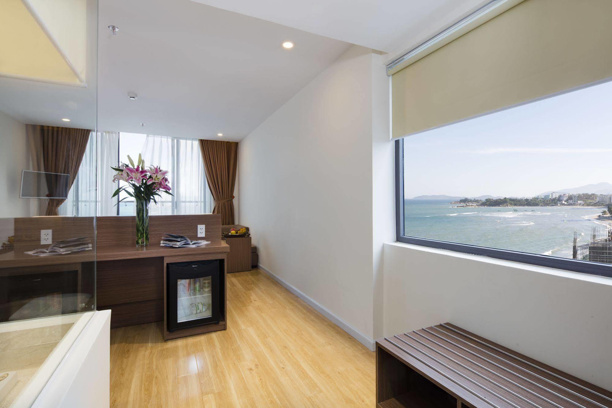 King Town Grand Hotel & Wedding Center Να Τρανγκ Εξωτερικό φωτογραφία