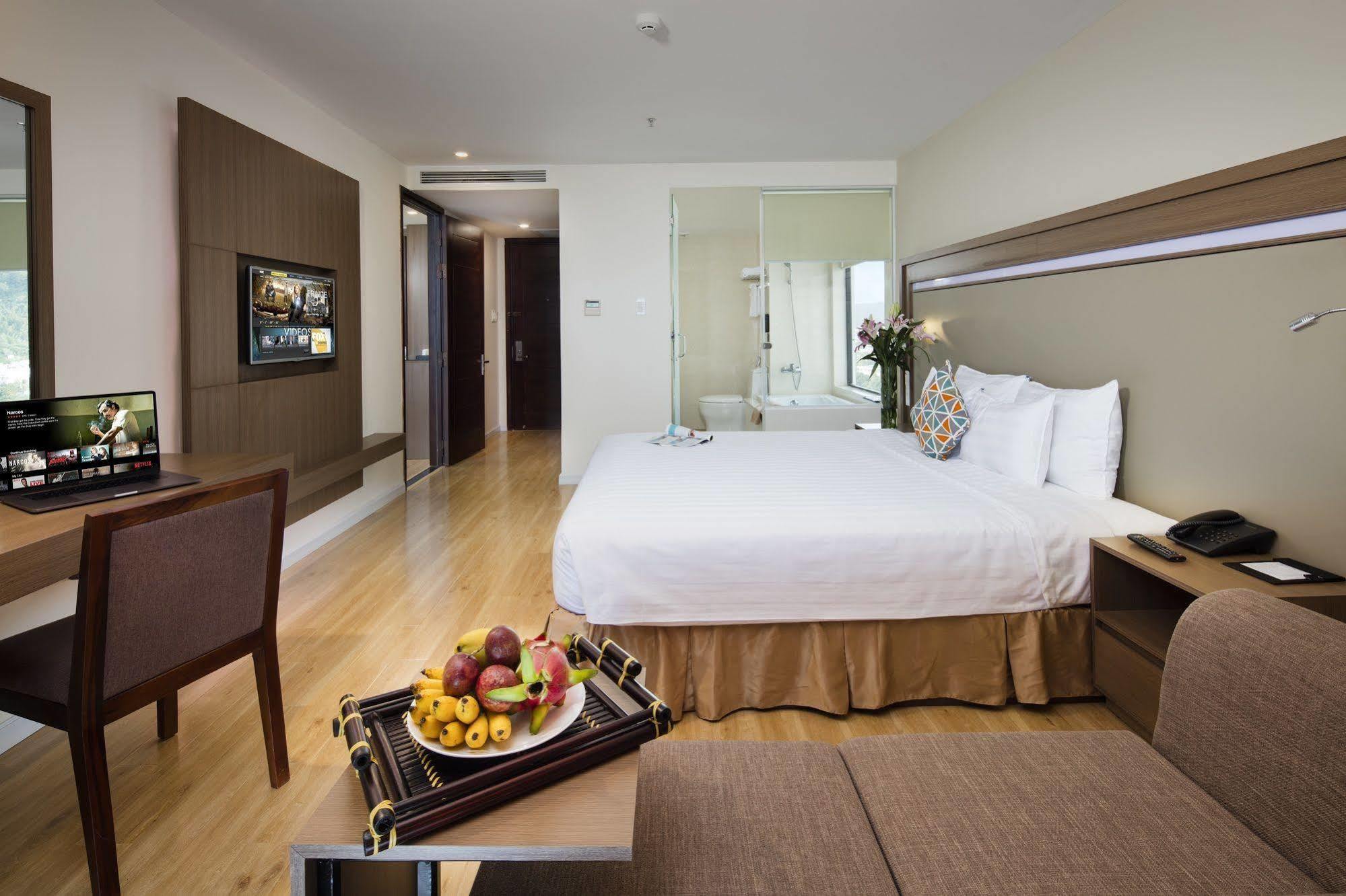 King Town Grand Hotel & Wedding Center Να Τρανγκ Εξωτερικό φωτογραφία